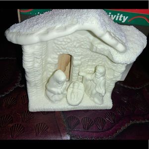 HOLIDAY COLLECTION GIFTS JADE NATIVITY. Vintage